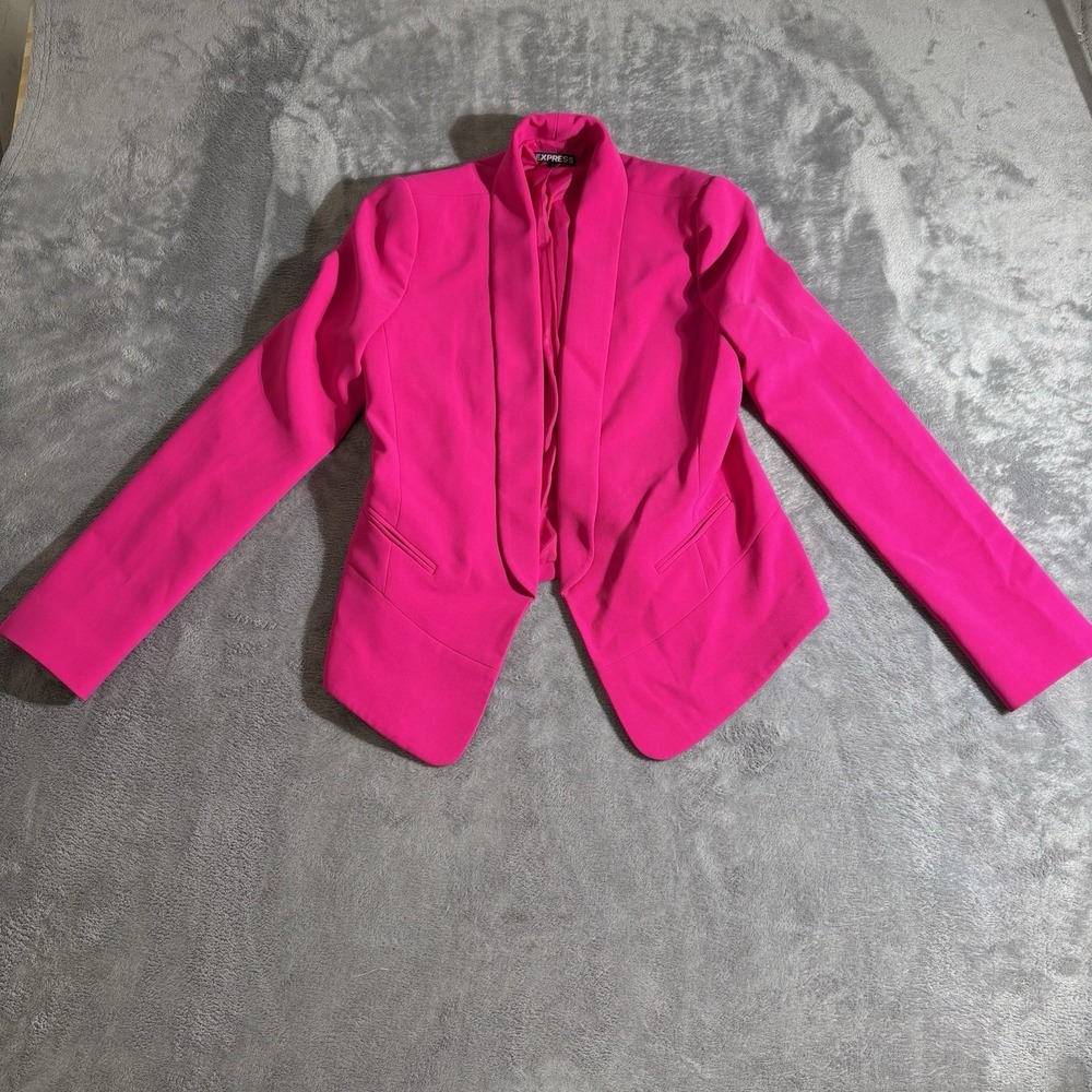 Express Women's blazer hot pink size 2 Cropped Fit